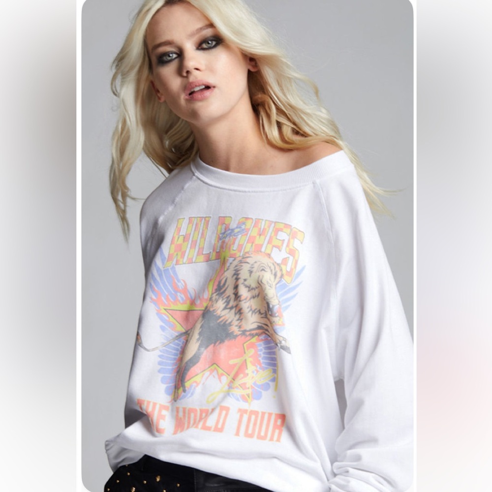 Wild Ones Live Tour Oversized Lion Sweatshirt RECYCLED KARMA